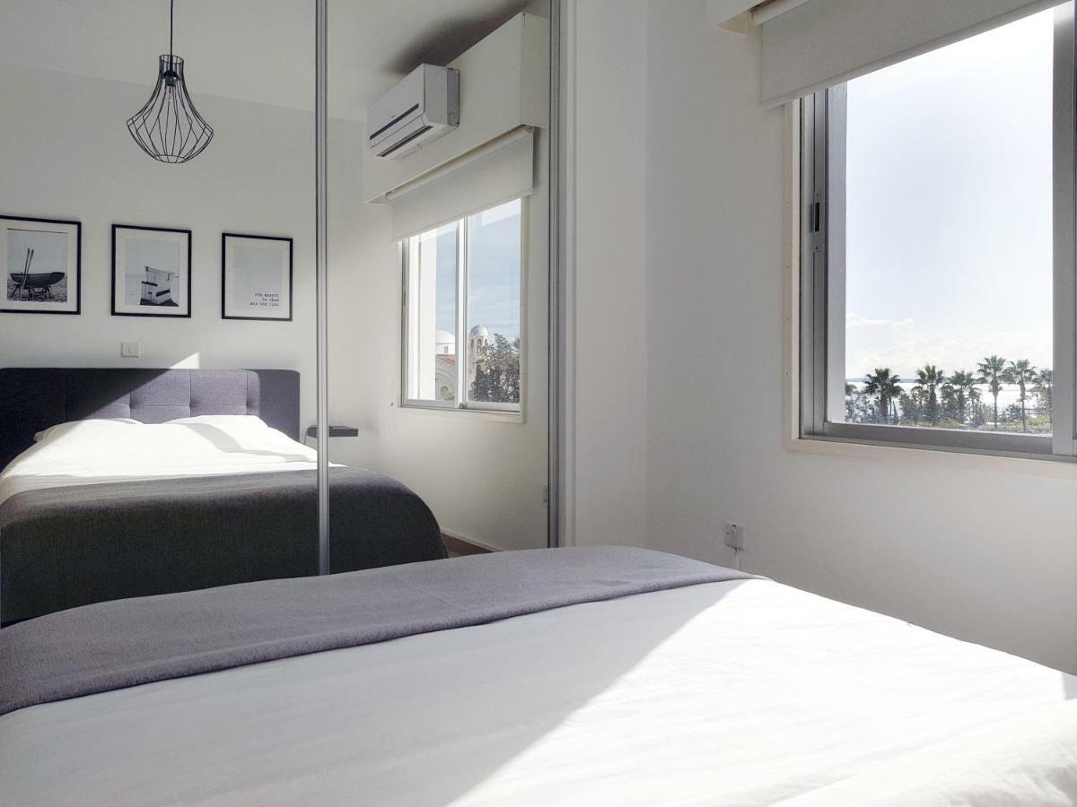 City Pearl - Modern 2 Bed Sea View Apt In City Centre Limassol Exterior photo